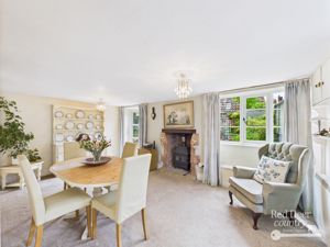 Dining Room- click for photo gallery